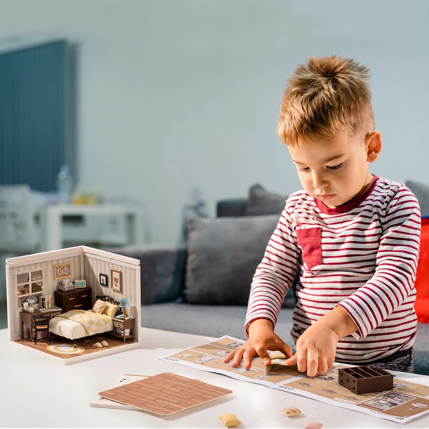 Robotime Rolife DIY Miniature Building Block Kit – Sweet Dream Bedroom