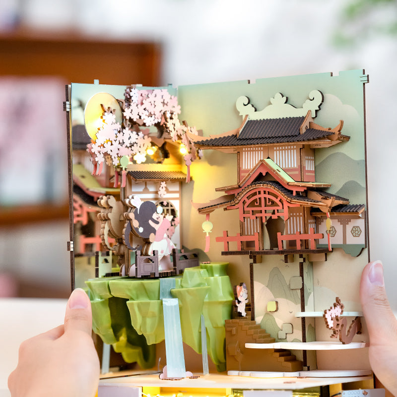 Falling Sakura DIY Book Nook Kit