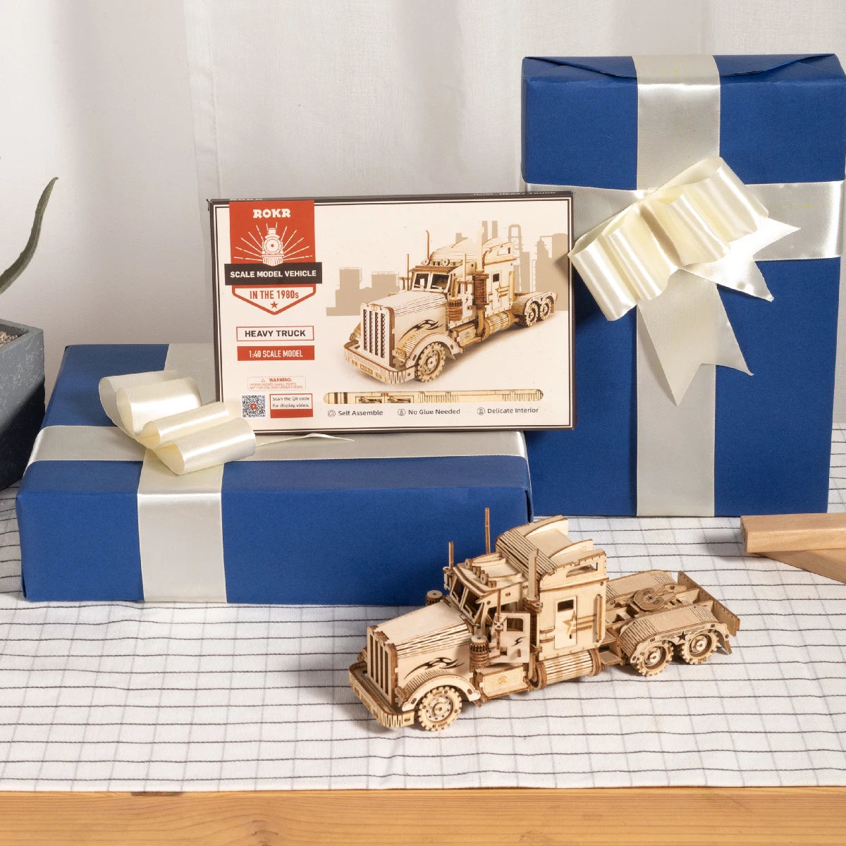 3D Wooden Puzzle Movable Steam Train Car Jeep DIY Model Kit