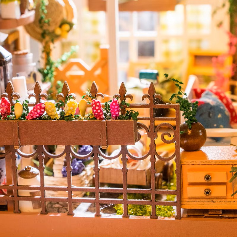 Miller's Flower DIY Miniature Wooden Dollhouse